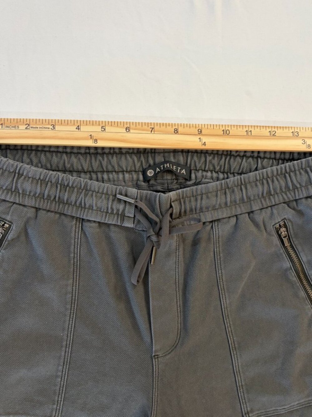 Athleta Women's 10 Gray Jogger Pants Drawstring Elastic Waist Pockets Stretch - Picture 5 of 9